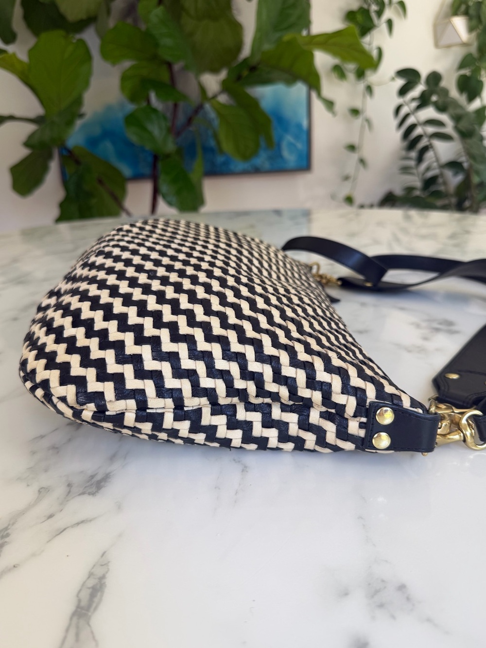 Clare V. Moyen Messenger Bag Black & Cream Woven Zig Zag Leather Crossbody - Picture 10 of 16